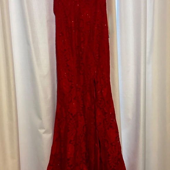 RED Sherry Hill beaded stretch lace gown, deep V illusion neckline/strappy back - Picture 2 of 5